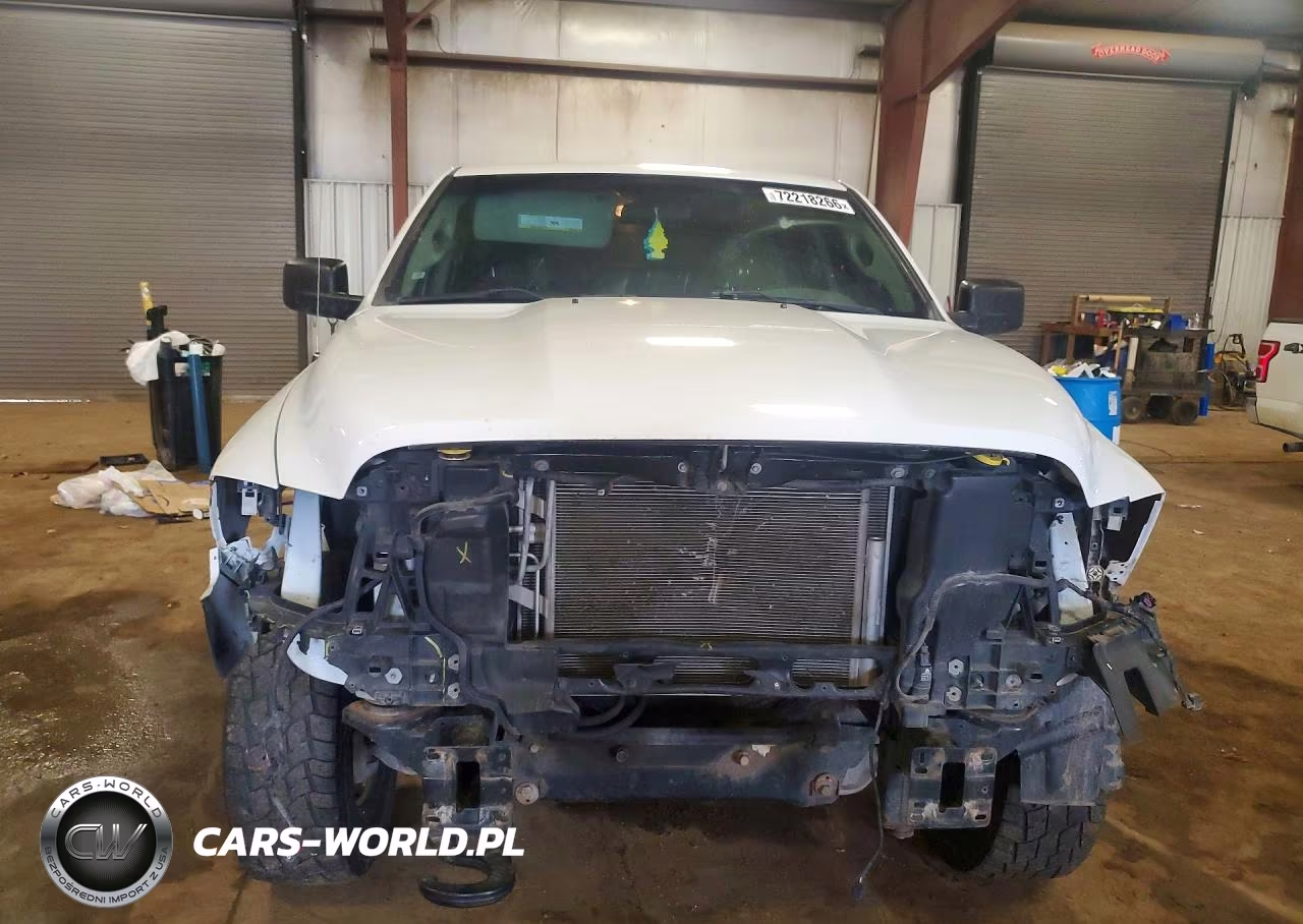 2019 Ram 1500 Classic Tradesman VIN:1C6RR7KT5KS729316 - 5