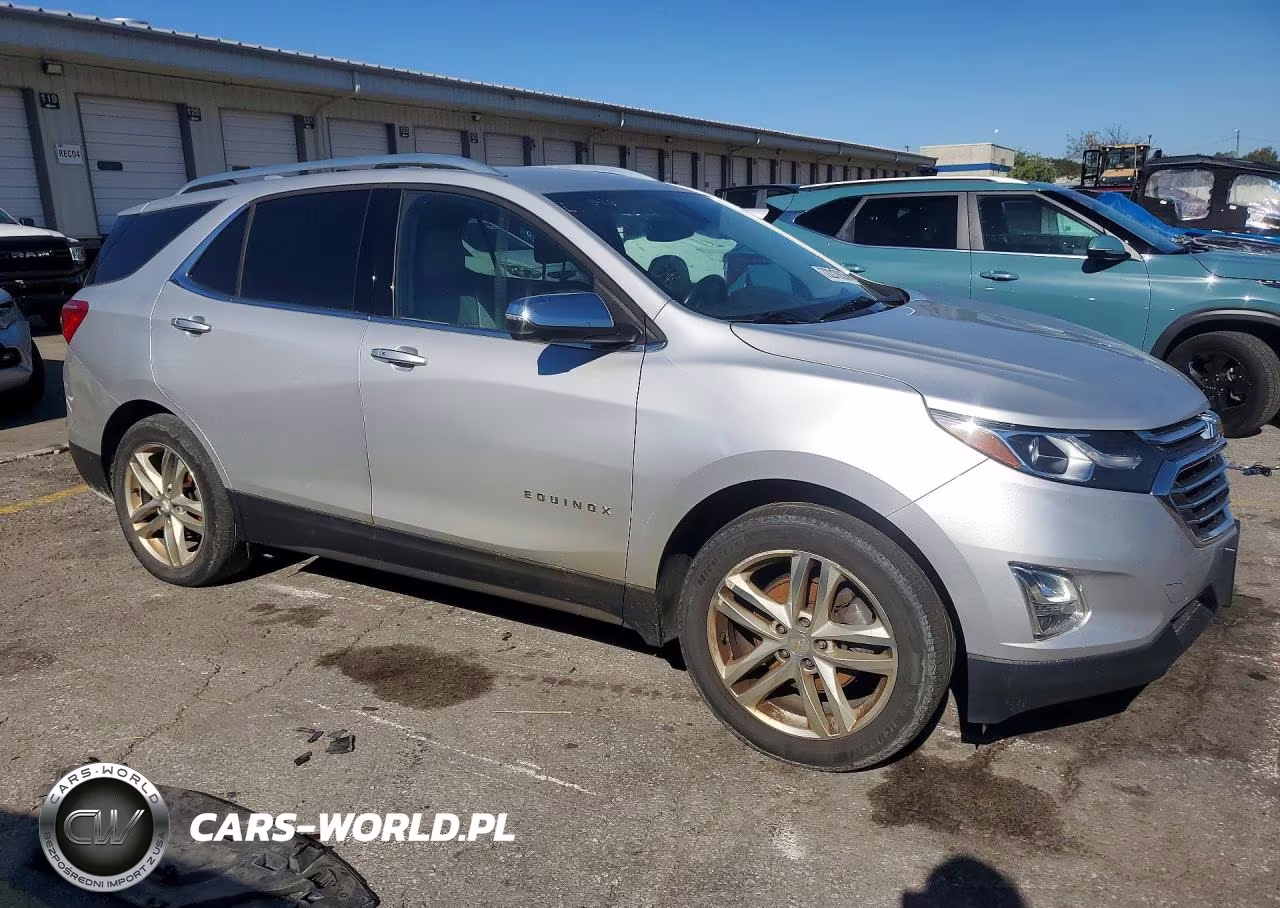 2019 Chevrolet Equinox Premier VIN:2GNAXYEX6K6144562 - 4