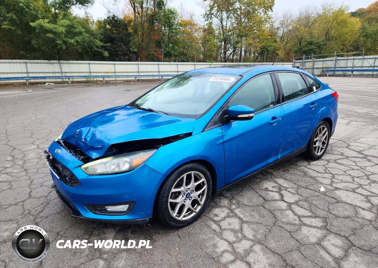 2015 Ford Focus Se VIN:1FADP3F23FL346662 - 1