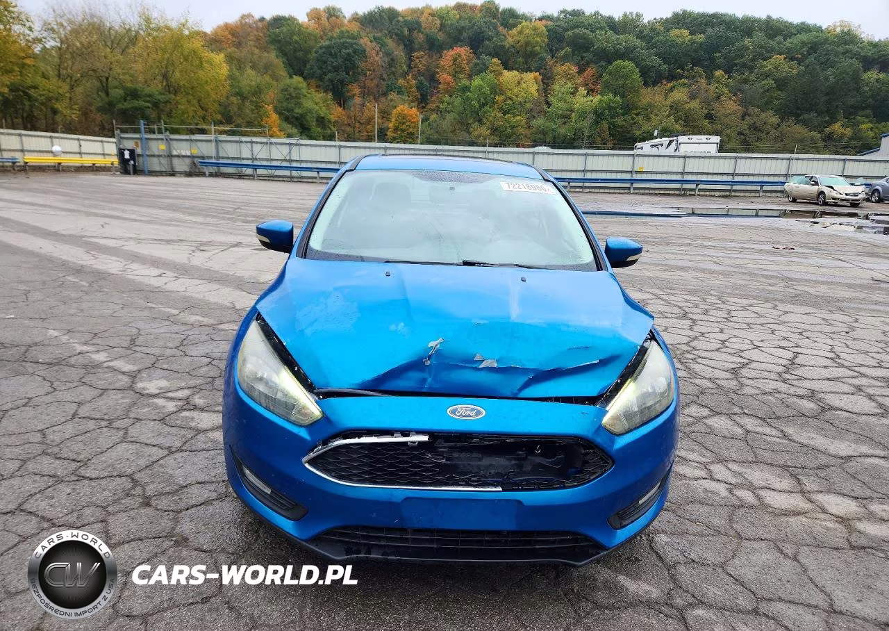 2015 Ford Focus Se VIN:1FADP3F23FL346662 - 5