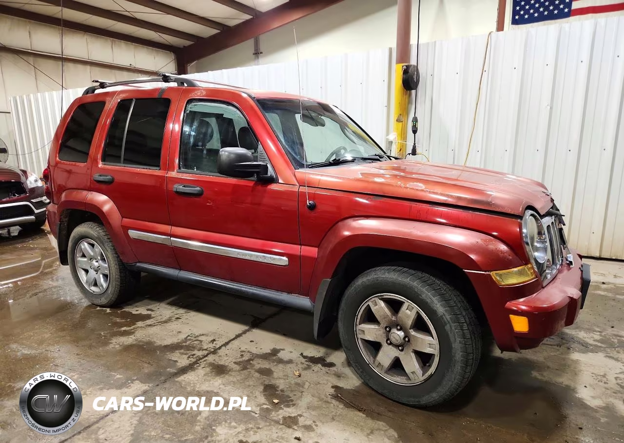 2005 Jeep Liberty Limited VIN:1J4GL58K55W677472 - 4