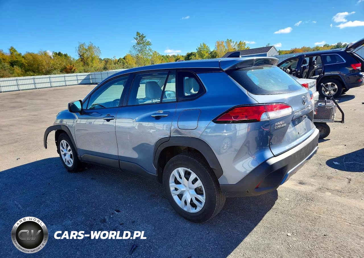 2023 Toyota Corolla Cross L VIN:7MUAAABG5PV057177 - 2