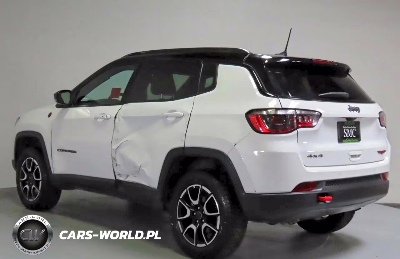 2026 Jeep Compass Trailhawk VIN:3C4NJDDN3TT181750 - 4