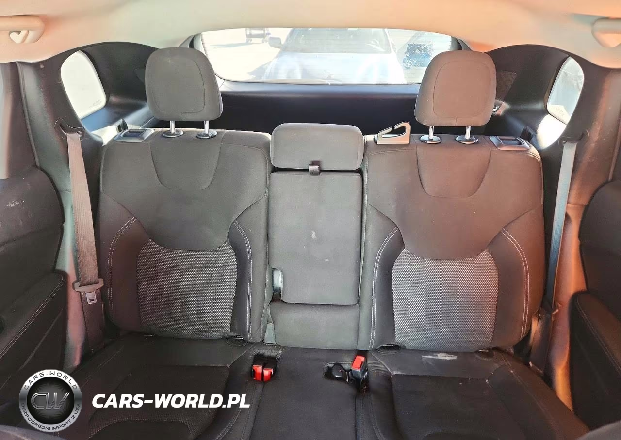 2020 Jeep Cherokee Latitude VIN:1C4PJLCB7LD601252 - 10