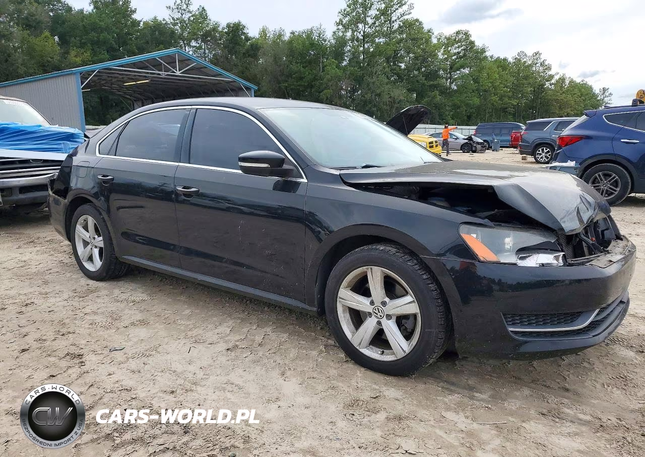 2013 Volkswagen Passat Se VIN:1VWBH7A31DC003400 - 4