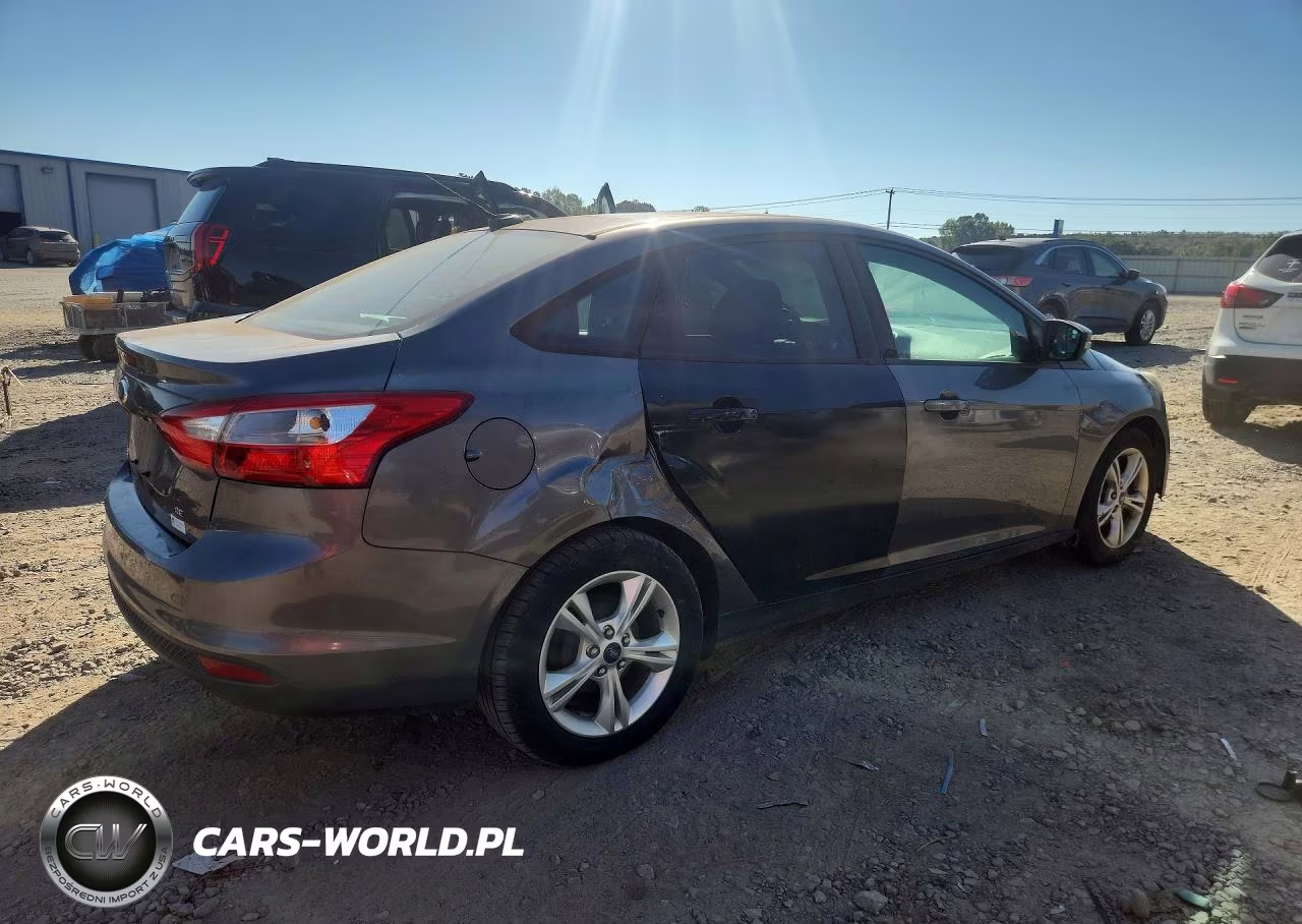 2013 Ford Focus Se VIN:1FADP3F25DL358471 - 3