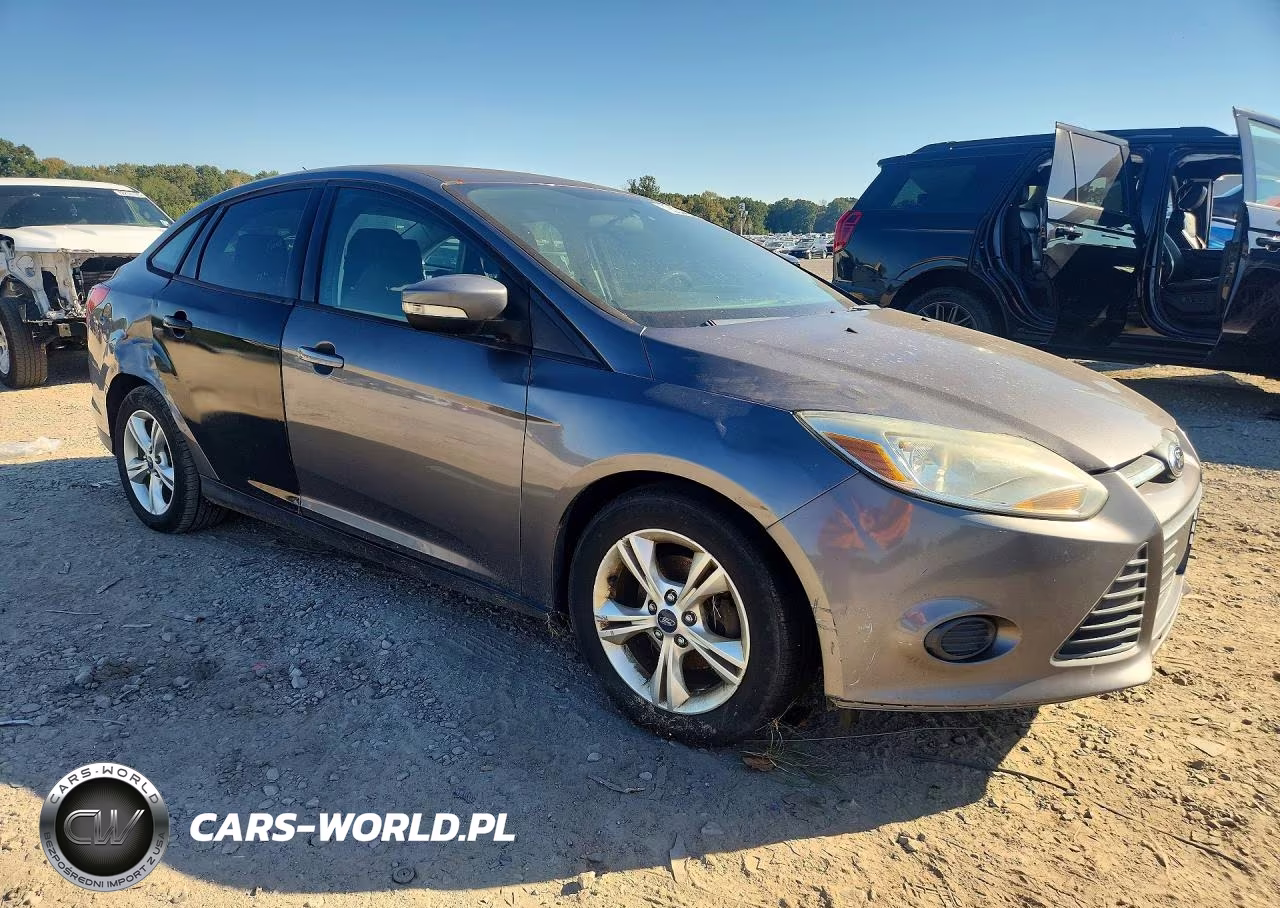 2013 Ford Focus Se VIN:1FADP3F25DL358471 - 4