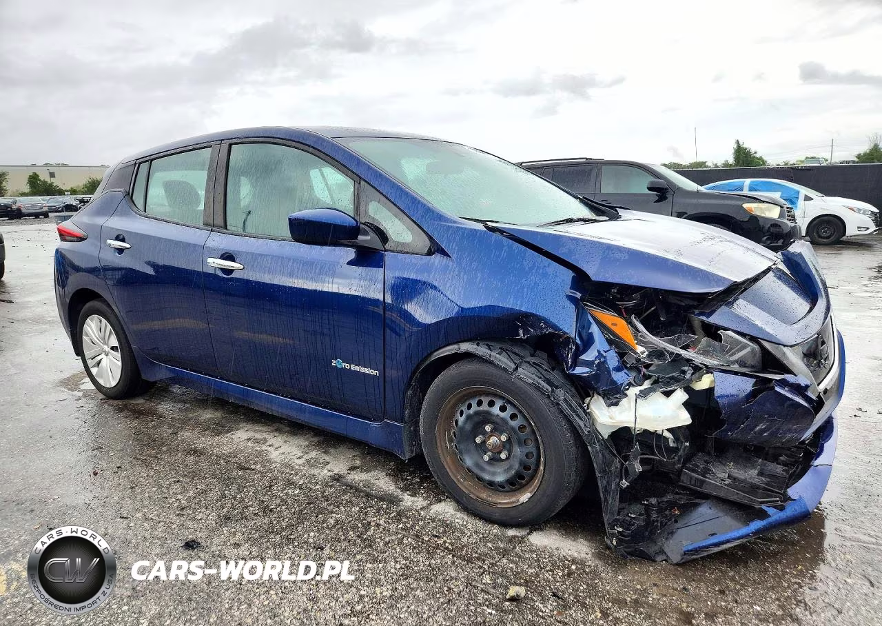 2018 Nissan Leaf S VIN:1N4AZ1CP5JC300499 - 4