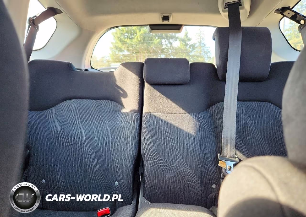 2011 Honda Fit Sport VIN:JHMGE8H53BC011587 - 10