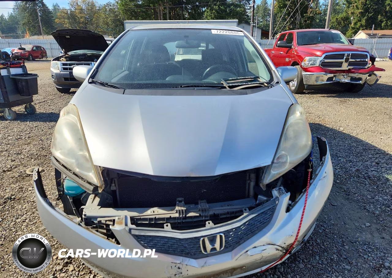 2011 Honda Fit Sport VIN:JHMGE8H53BC011587 - 5