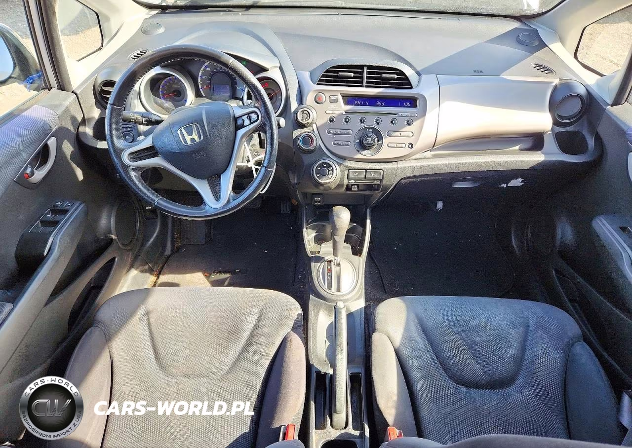 2011 Honda Fit Sport VIN:JHMGE8H53BC011587 - 8