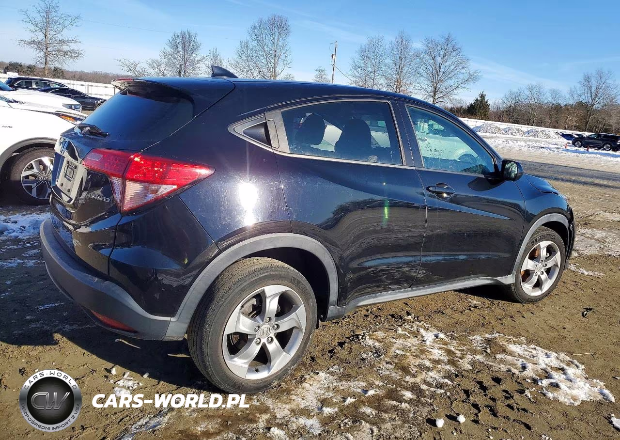 2018 Honda Hr-V Lx VIN:3CZRU6H38JG712017 - 3
