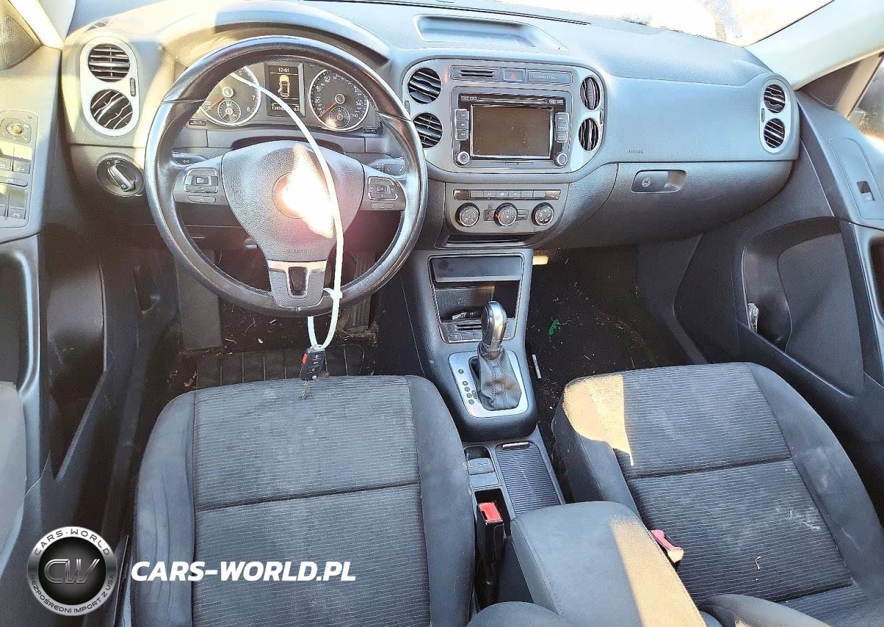 2015 Volkswagen Tiguan S VIN:WVGAV7AX1FW611828 - 8
