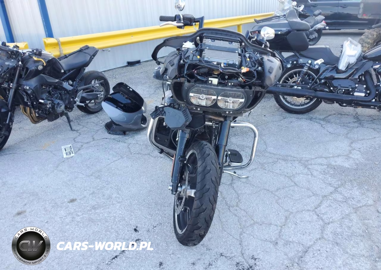 2016 Harley-Davidson Fltru VIN:1HD1KGL15GB613031 - 2
