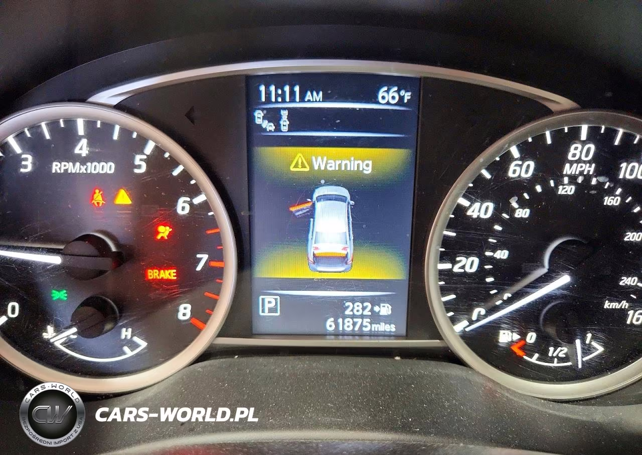 2018 Nissan Sentra Sr Turbo VIN:3N1CB7AP4JY204435 - 9