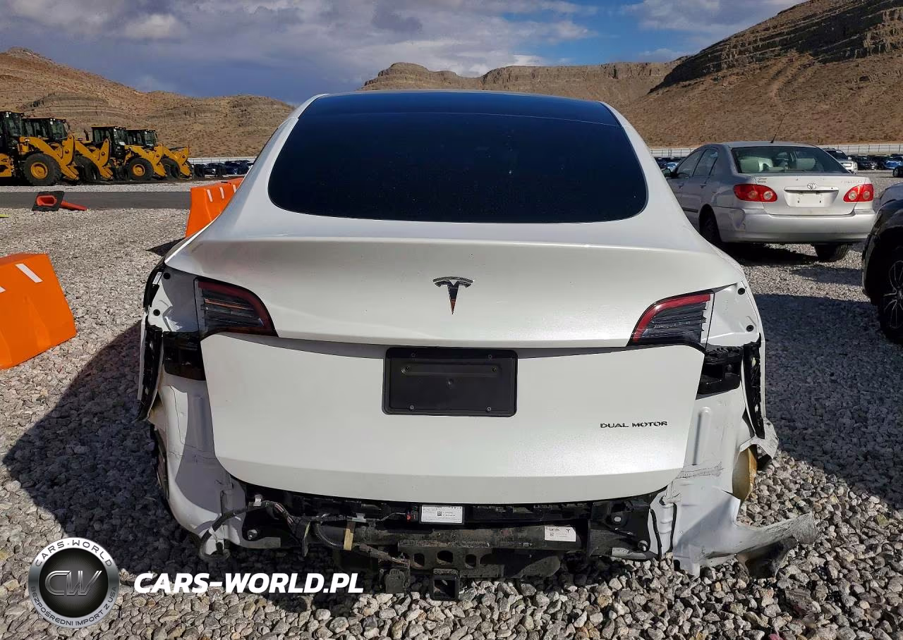 2023 Tesla Model Y VIN:7SAYGDEE7PF696395 - 6
