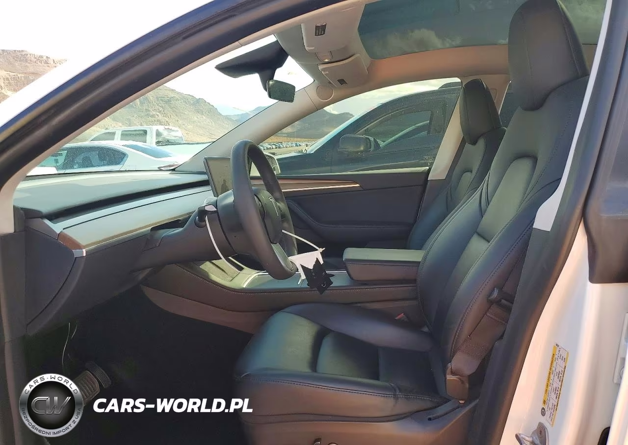 2023 Tesla Model Y VIN:7SAYGDEE7PF696395 - 7