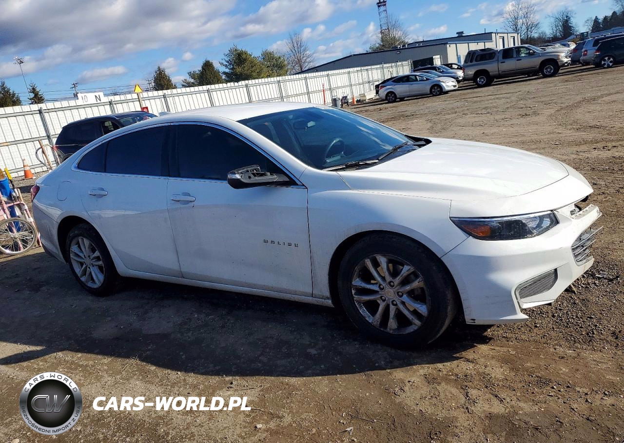 2018 Chevrolet Malibu Lt VIN:1G1ZD5ST9JF137025 - 4