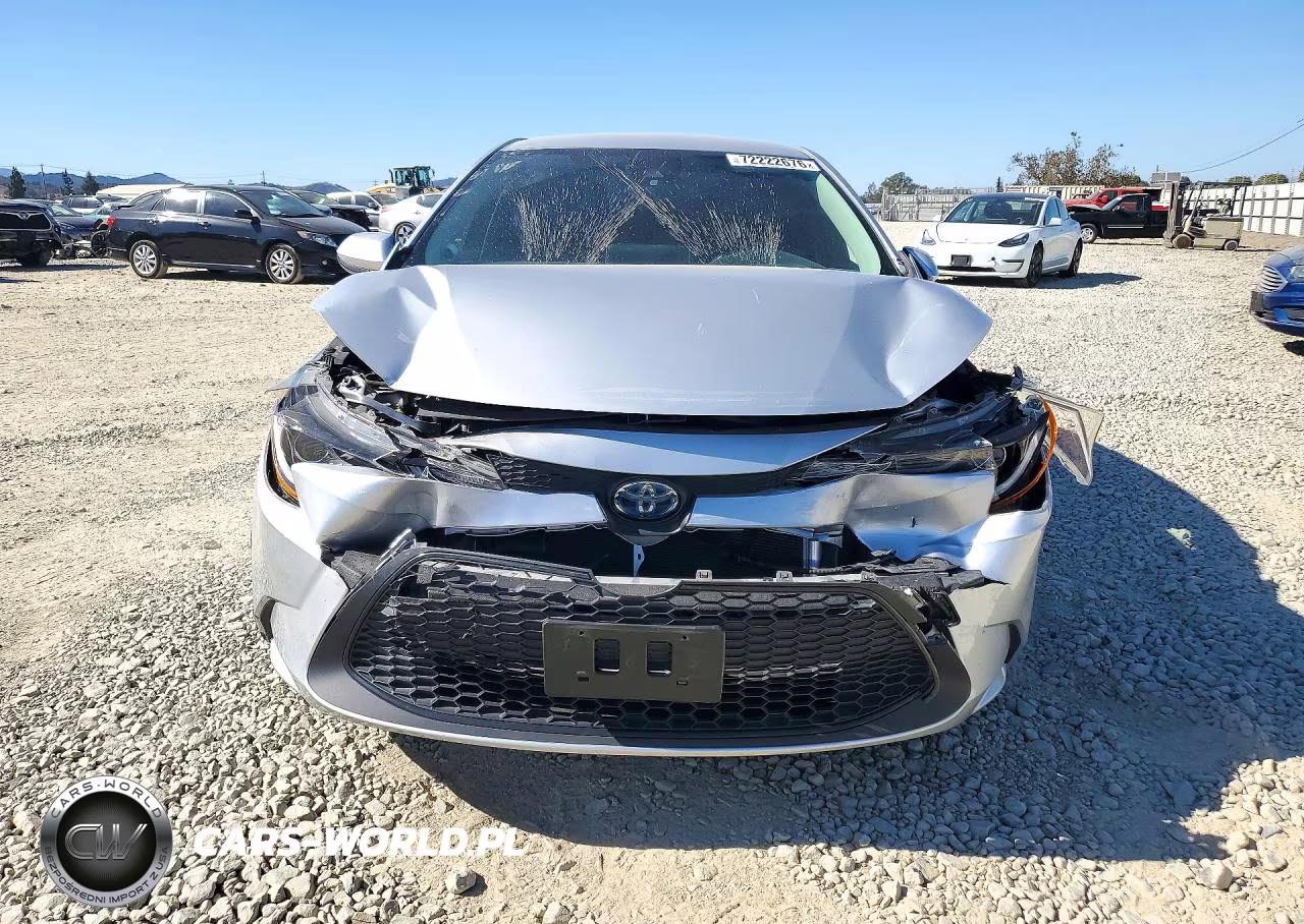 2021 Toyota Corolla Le VIN:JTDEAMDE1MJ018846 - 5