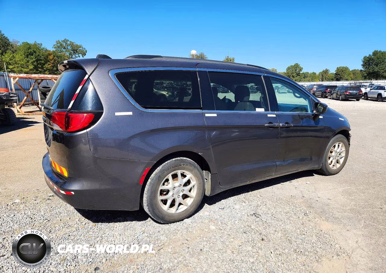 2021 Chrysler Voyager Lxi VIN:2C4RC1DG0MR551763 - 3