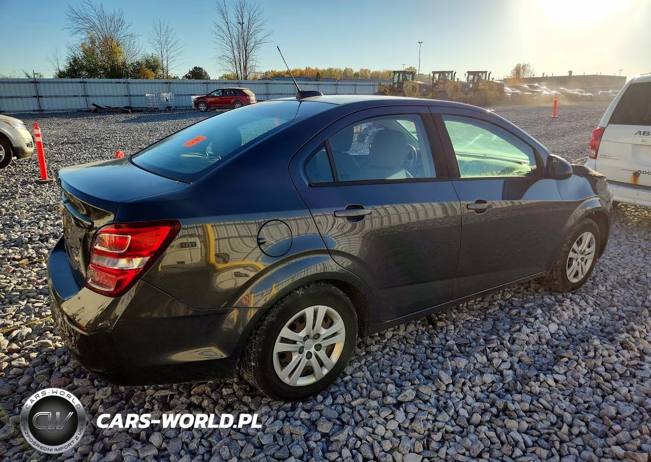 2019 Chevrolet Sonic Ls VIN:1G1JB5SBXK4128275 - 3