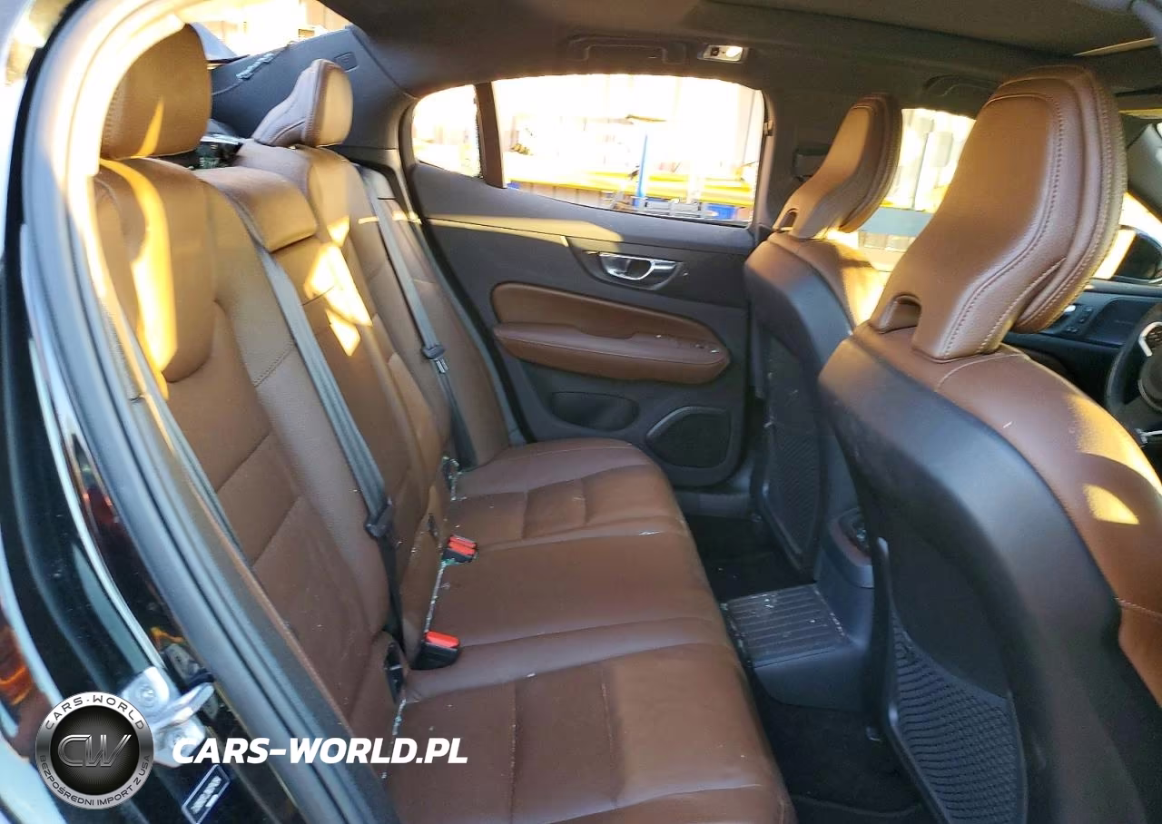 2022 Volvo S60 T8 Recharge Inscription VIN:7JRBR0FL2NG174264 - 10