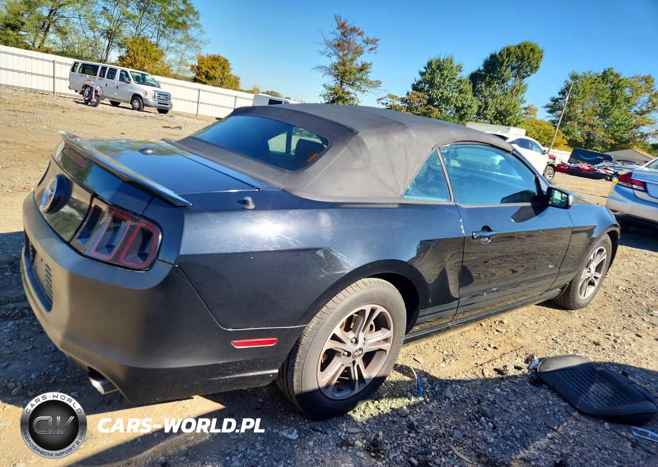 2014 Ford Mustang VIN:1ZVBP8EM8E5323153 - 3