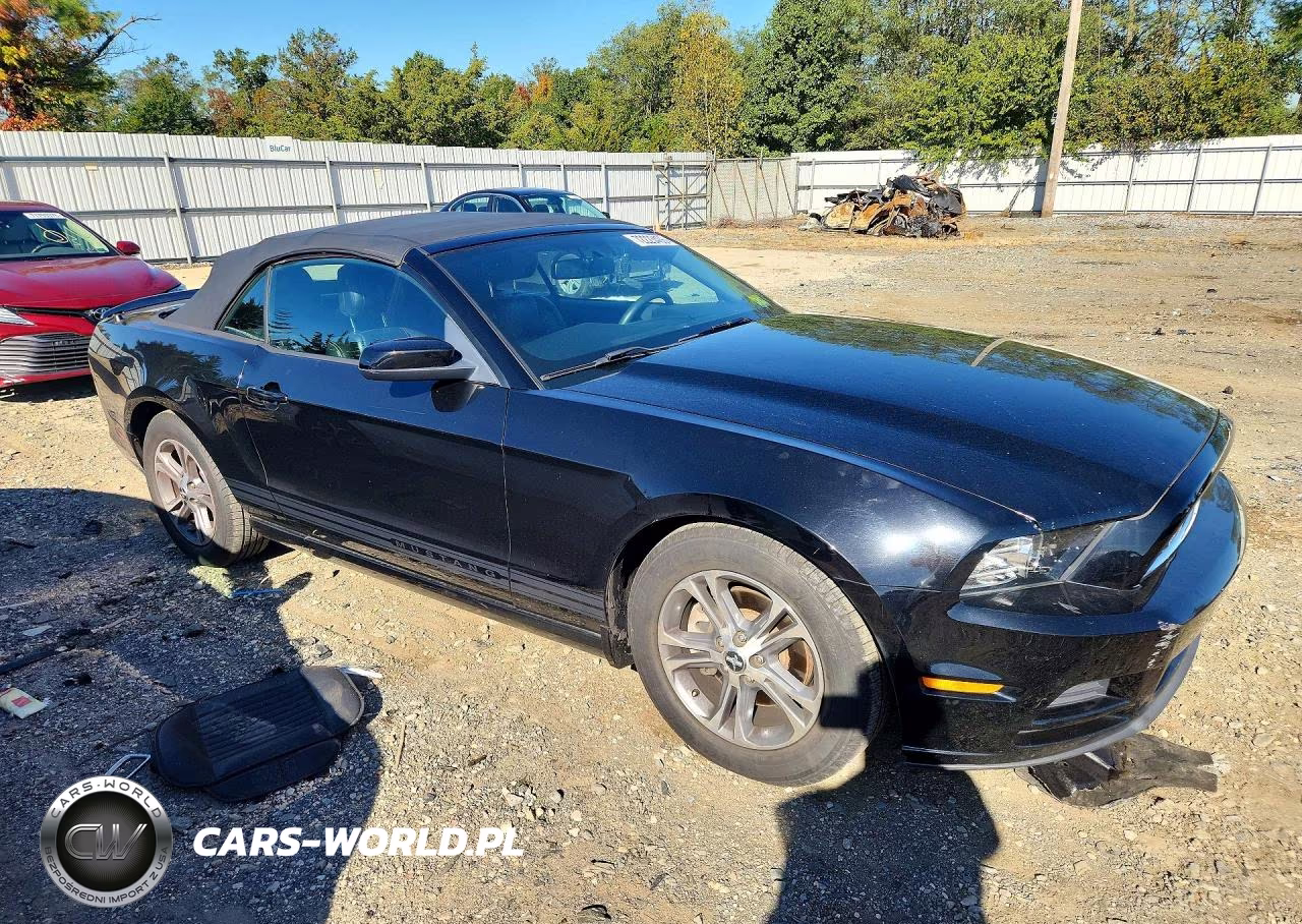 2014 Ford Mustang VIN:1ZVBP8EM8E5323153 - 4
