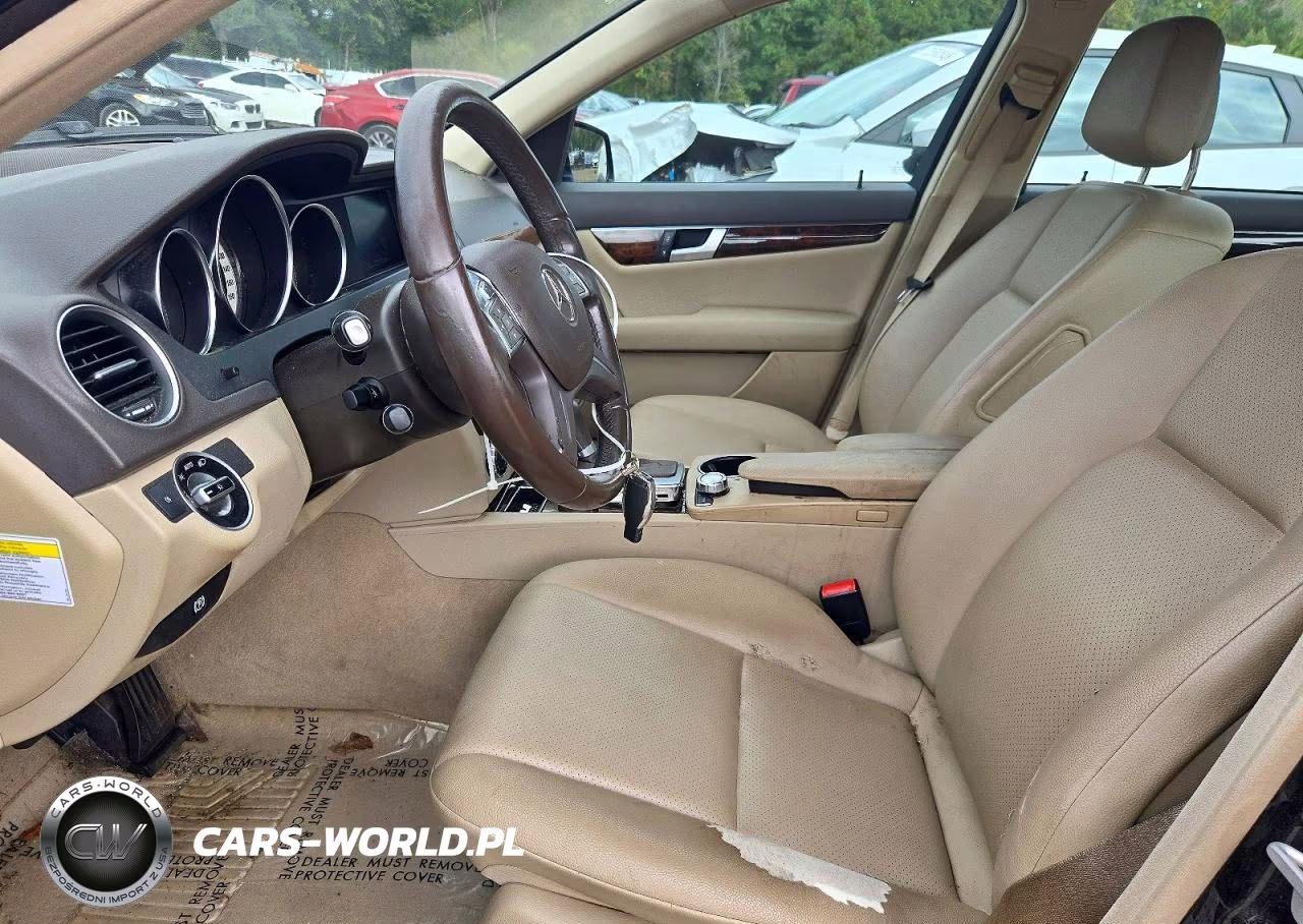 2014 Mercedes-Benz C 300 4Matic VIN:WDDGF8AB2EG175687 - 7