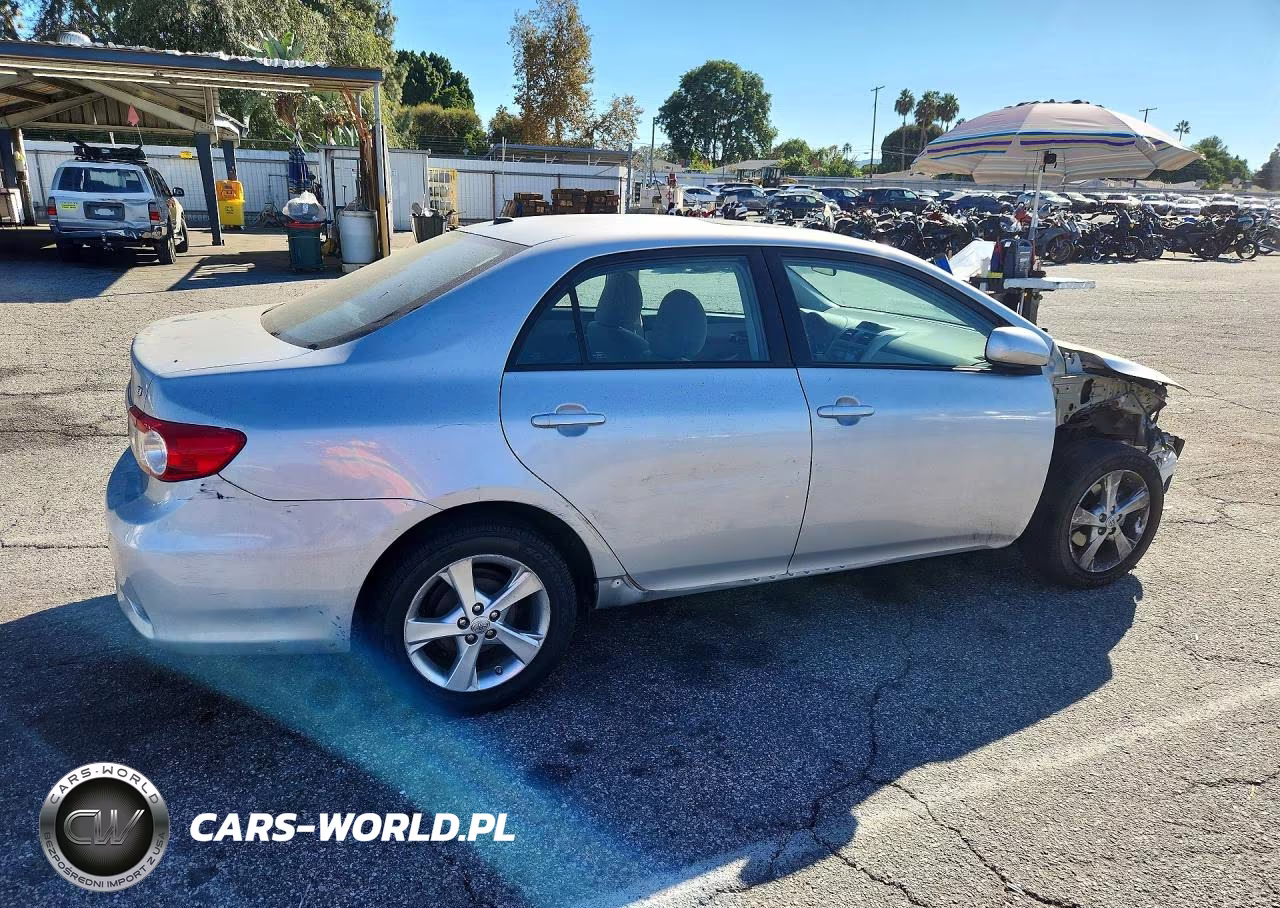 2012 Toyota Corolla Le VIN:5YFBU4EE9CP012554 - 3