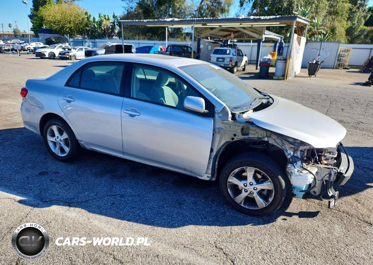 2012 Toyota Corolla Le VIN:5YFBU4EE9CP012554 - 4