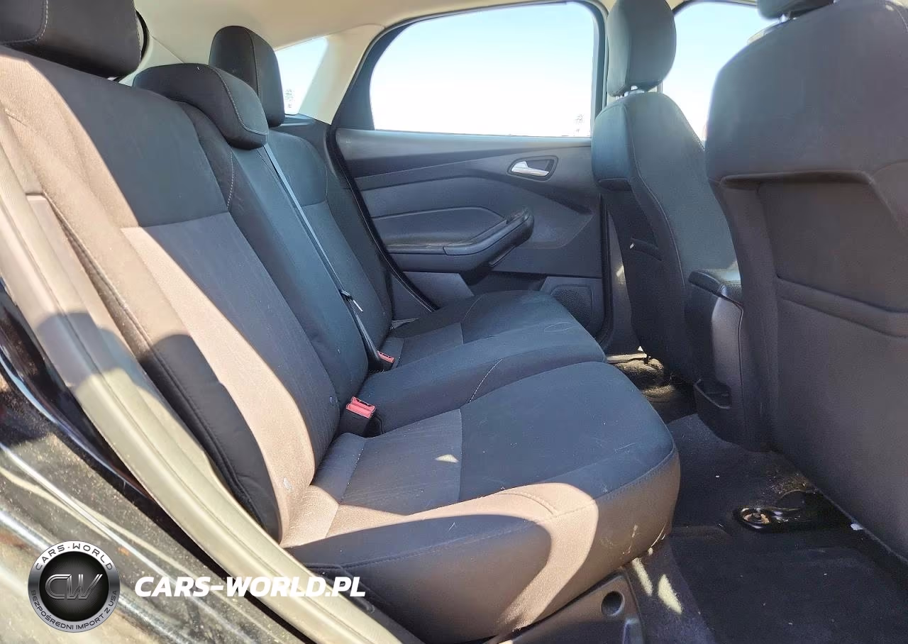2017 Ford Focus Se VIN:1FADP3K29HL216846 - 10