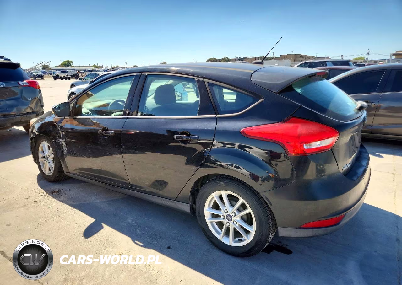 2017 Ford Focus Se VIN:1FADP3K29HL216846 - 2