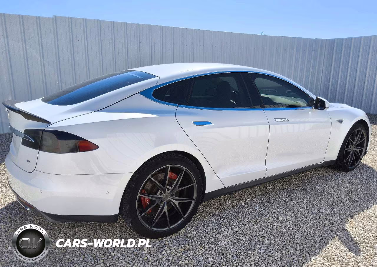 2015 Tesla Model S 85 VIN:5YJSA1H18FFP68876 - 3