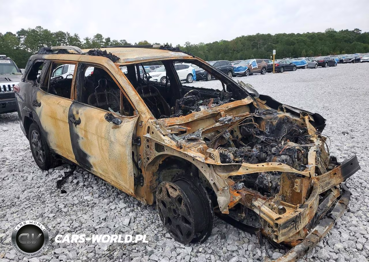 2026 Subaru Outback Premium VIN:JF2BUPAD4TY544757 - 4