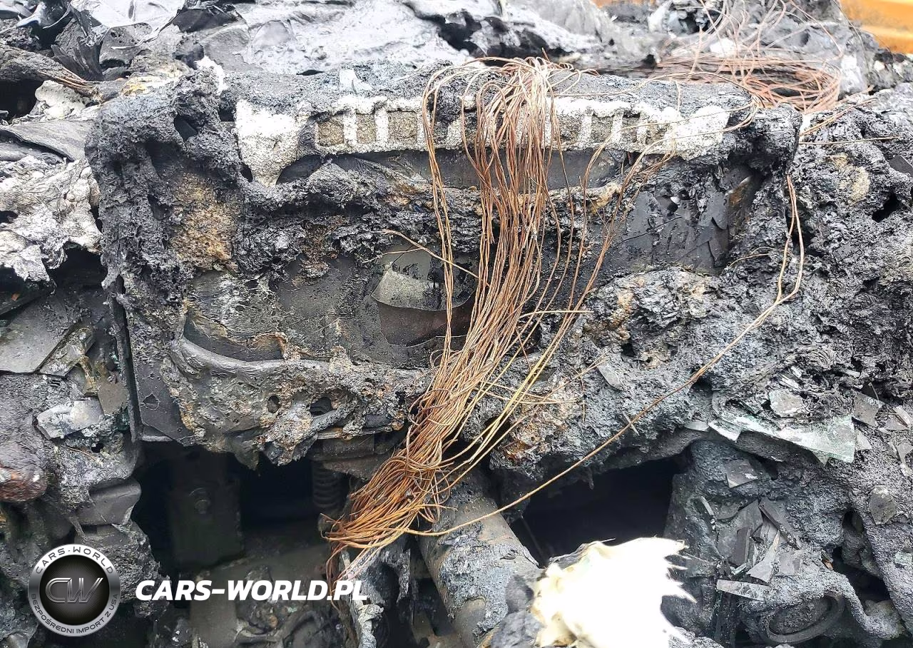 2026 Subaru Outback Premium VIN:JF2BUPAD4TY544757 - 9