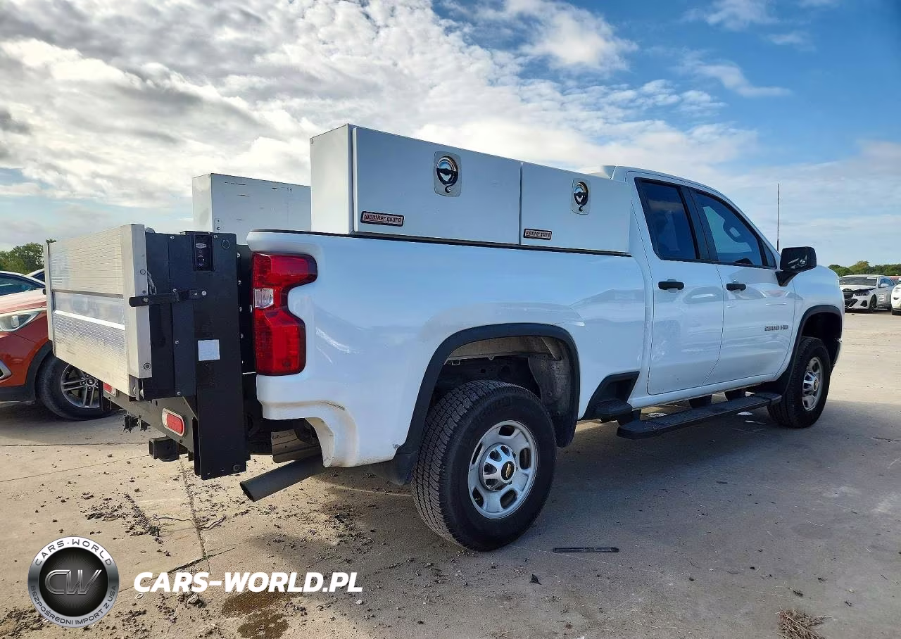 2022 Chevrolet Silverado C2500 Heavy Duty VIN:1GC5WLE77NF282962 - 3