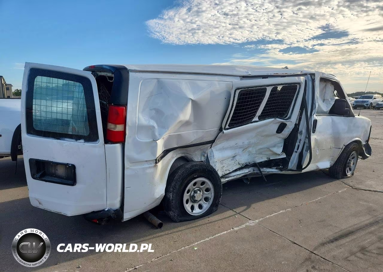 2014 Chevrolet Express G1500 VIN:1GCSGAFX2E1163829 - 3