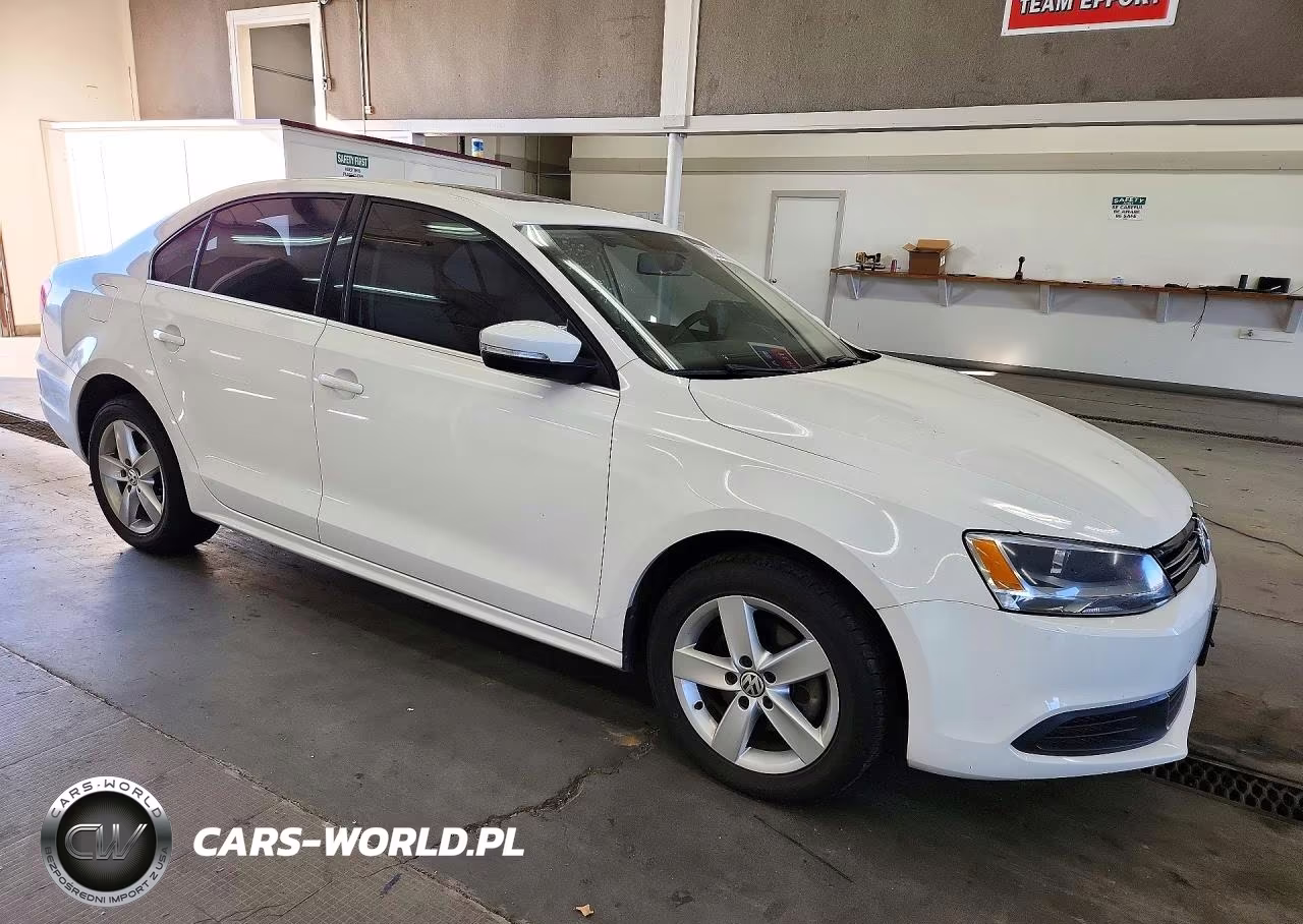 2014 Volkswagen Jetta Tdi VIN:3VWLL7AJ6EM381679 - 4