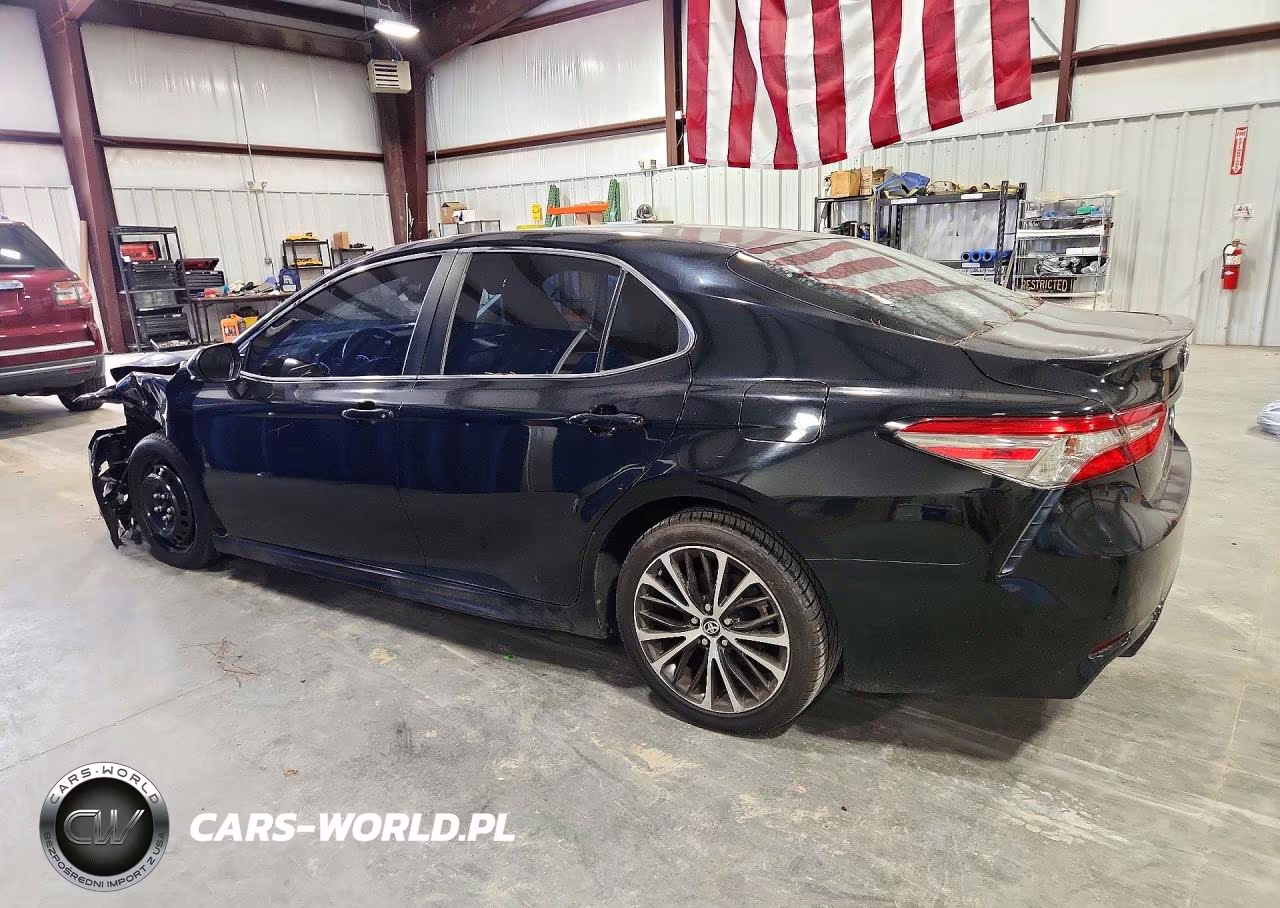 2018 Toyota Camry Se VIN:4T1B11HK1JU157463 - 2