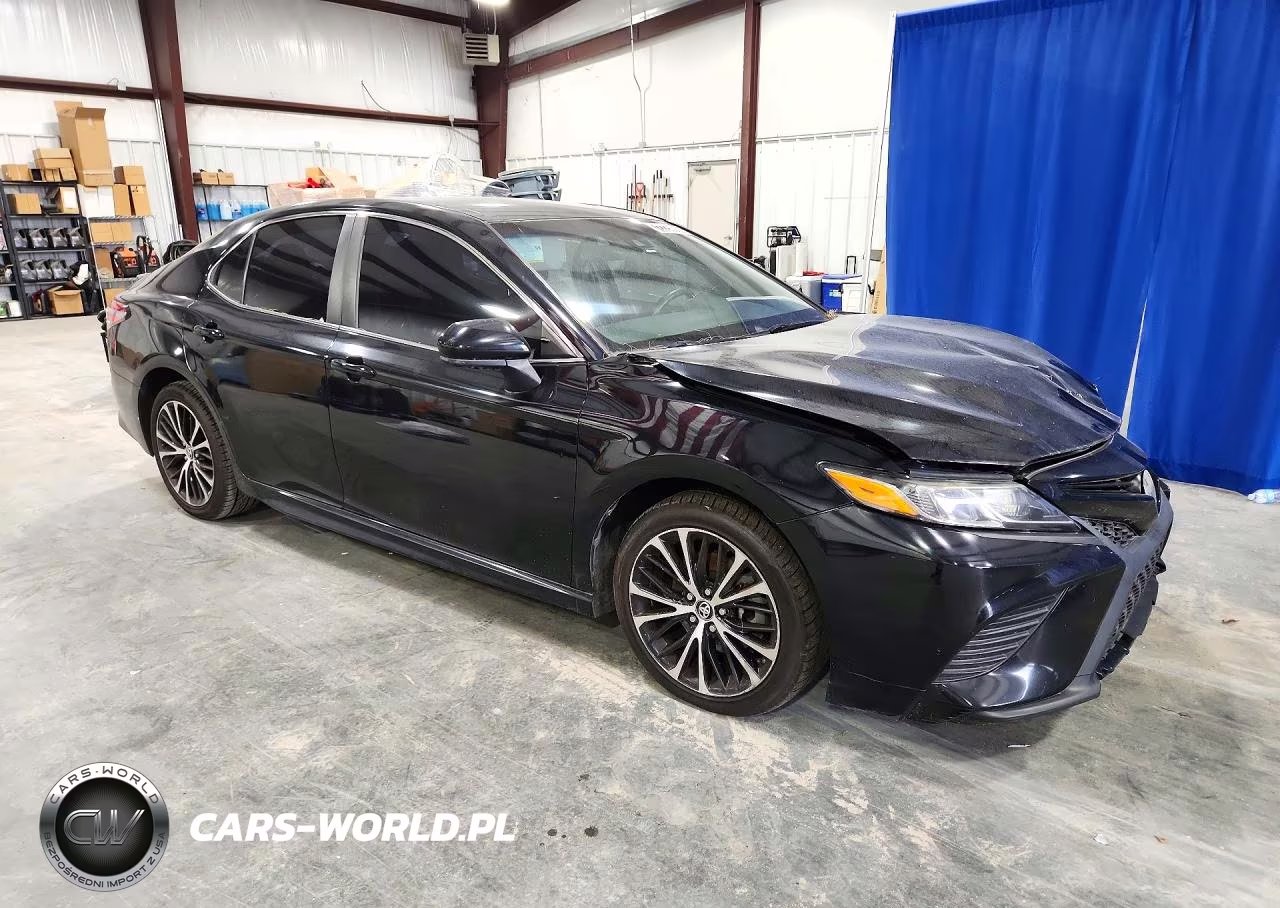 2018 Toyota Camry Se VIN:4T1B11HK1JU157463 - 4