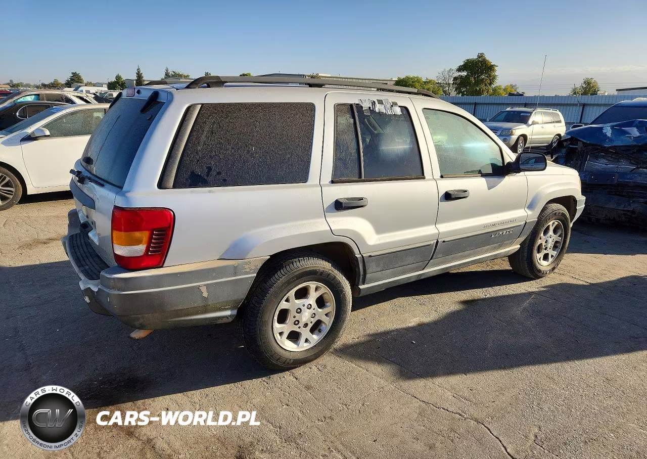 2003 Jeep Grand Cherokee Laredo VIN:1J4GX48S43C518665 - 3
