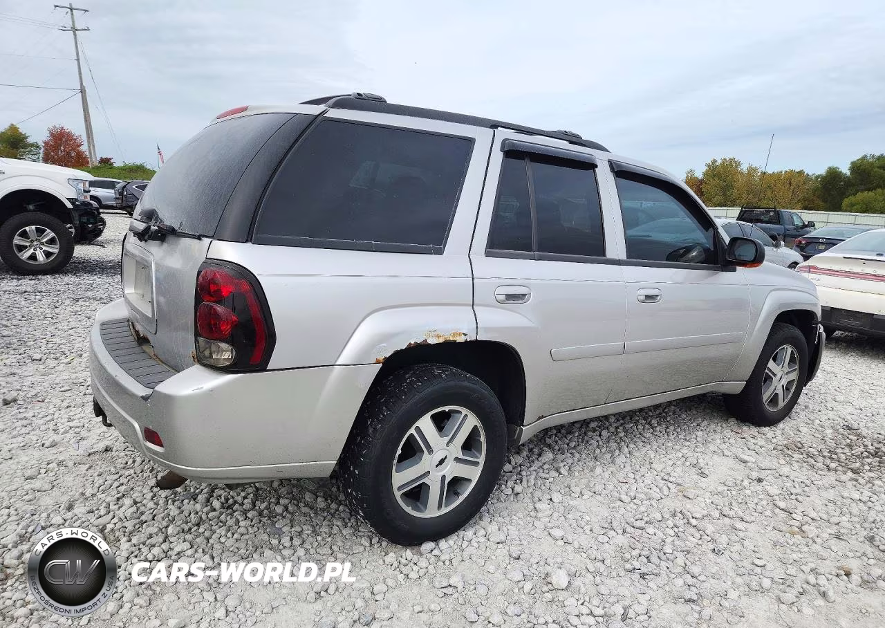 2006 Chevrolet Trailblazer Ls VIN:1GNDT13S462103020 - 3