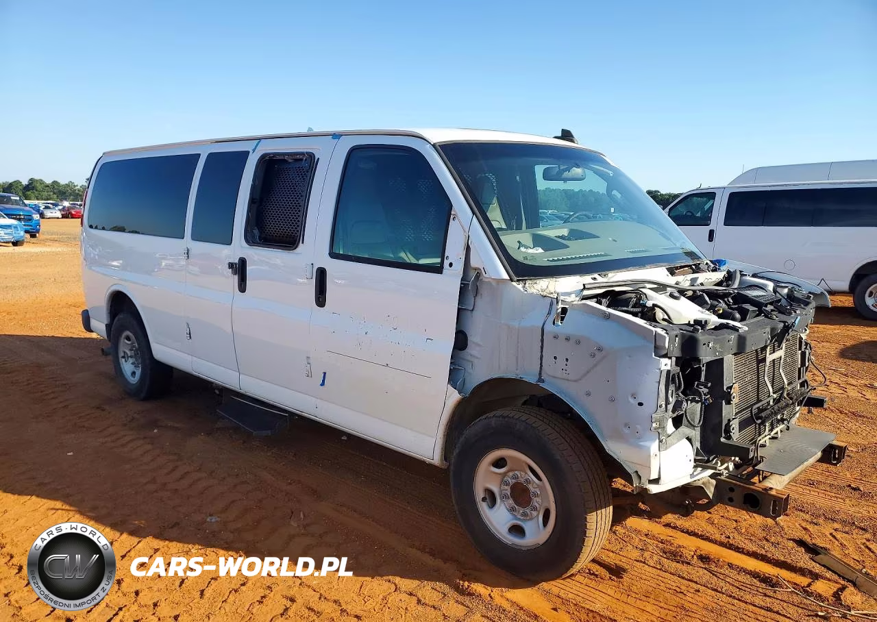 2020 GMC Savana G3500 Ls VIN:1GJZ7NFB9L1213660 - 4