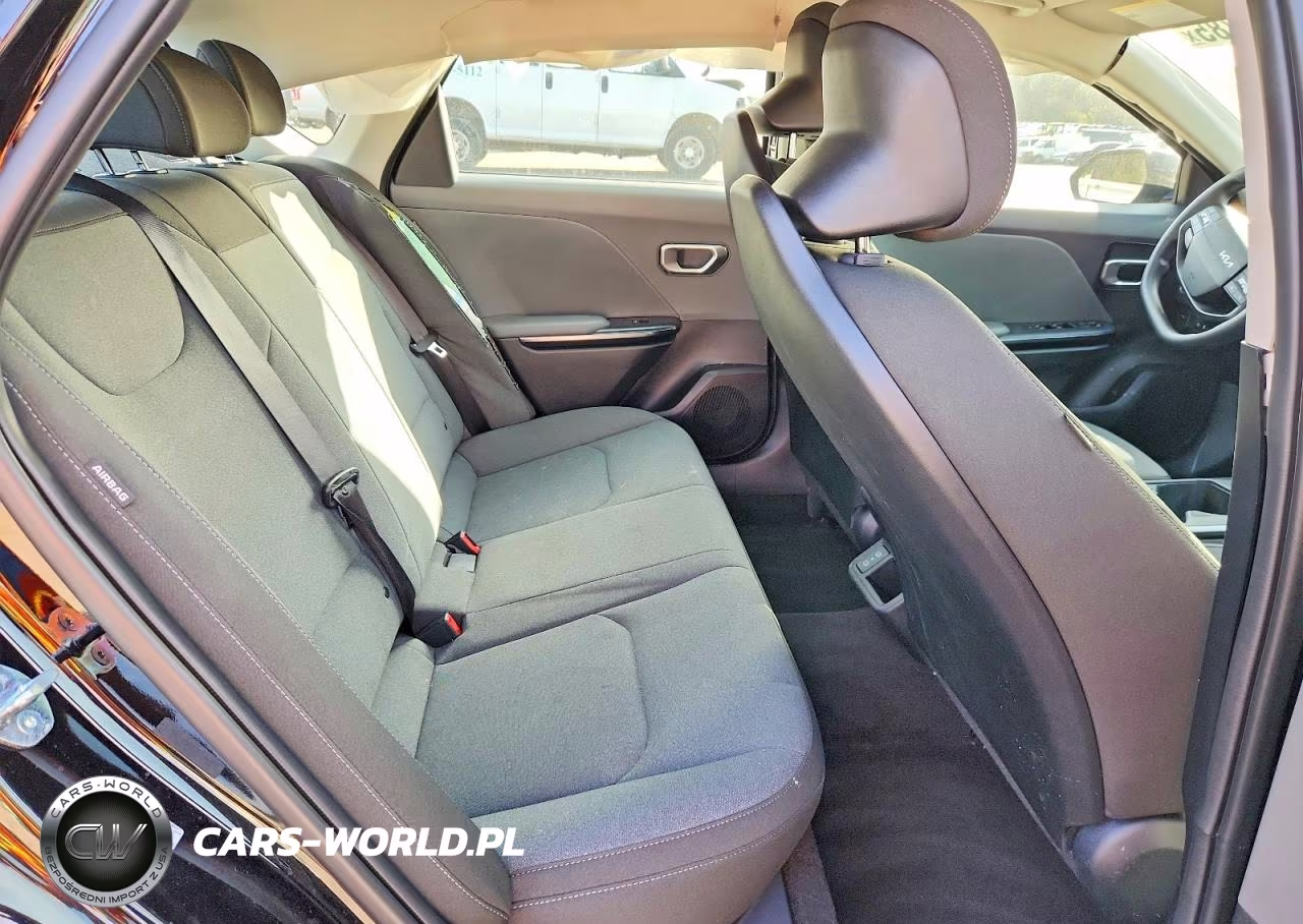 2025 Kia K4 Lxs VIN:3KPFT4DE6SE199063 - 10
