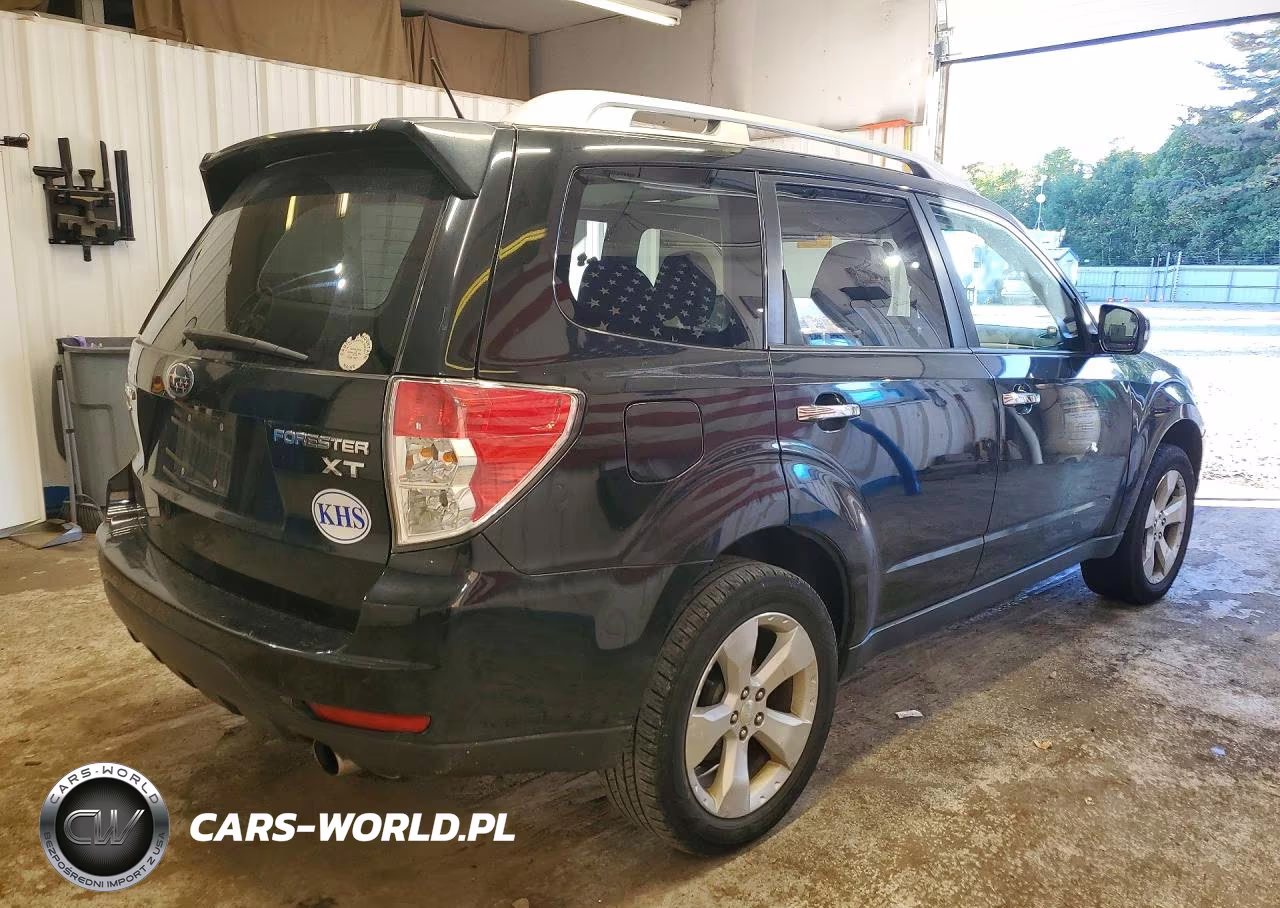 2011 Subaru Forester Touring VIN:JF2SHGGC9BH745281 - 3