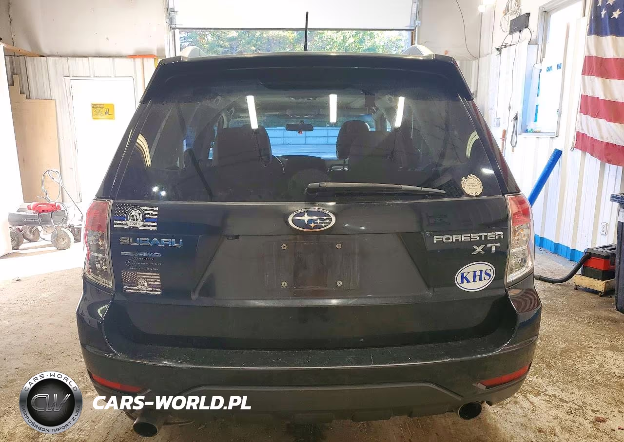 2011 Subaru Forester Touring VIN:JF2SHGGC9BH745281 - 6