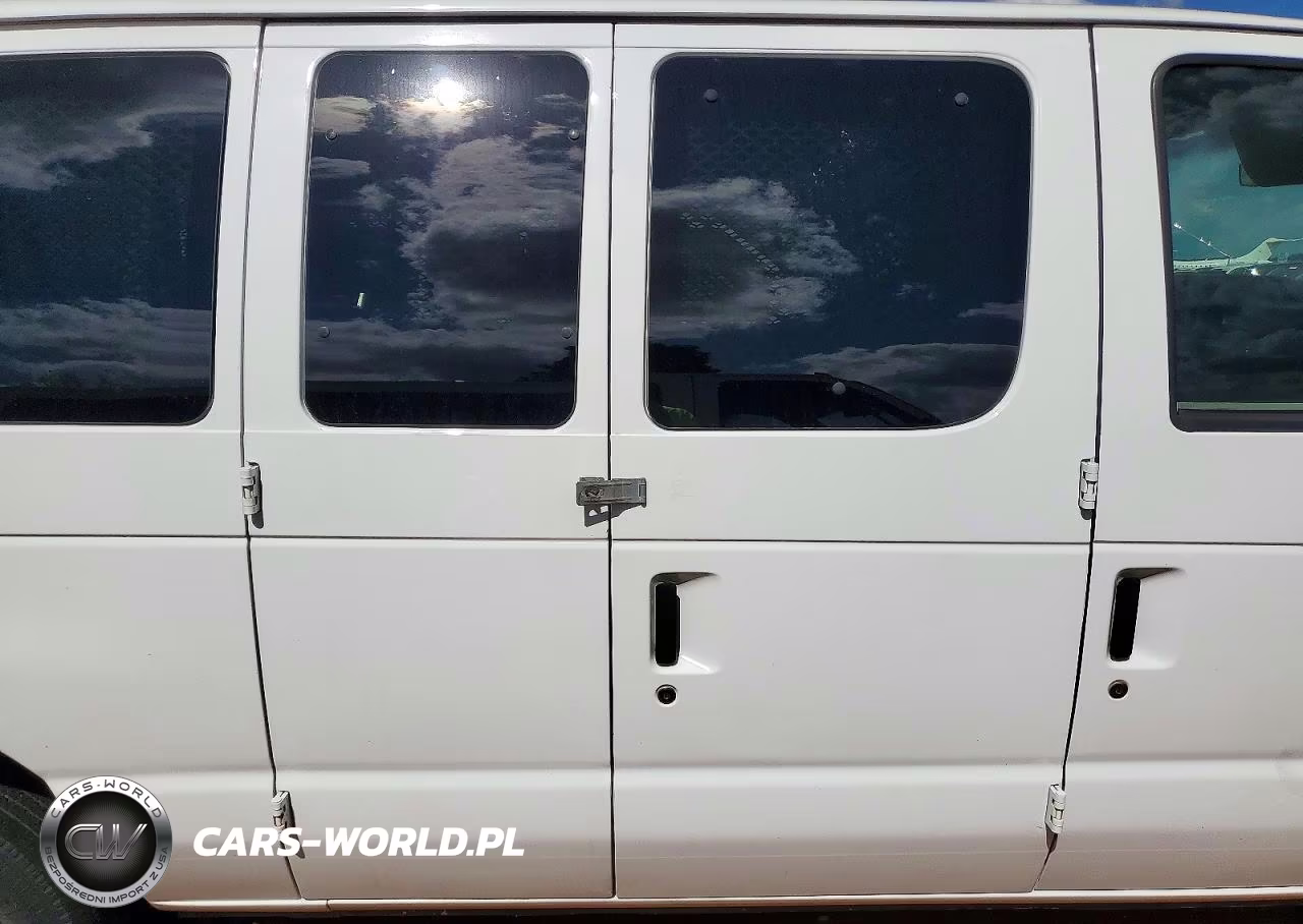 2013 Ford Econoline E350 Super Duty Wagon VIN:1FBSS3BL0DDA77496 - 11