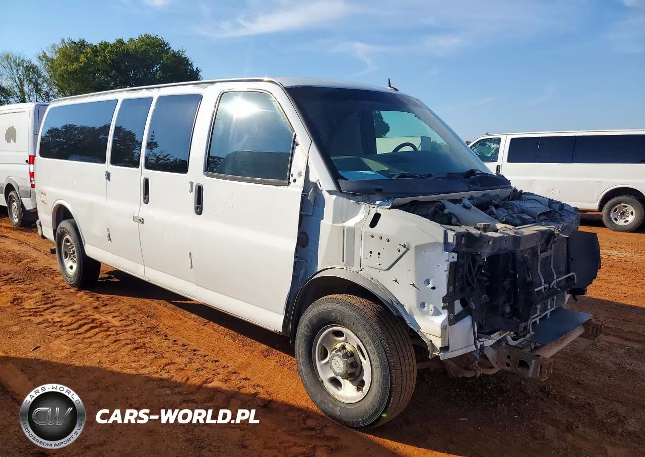 2015 Chevrolet Express G3500 Lt VIN:1GAZG1FG7F1255513 - 4