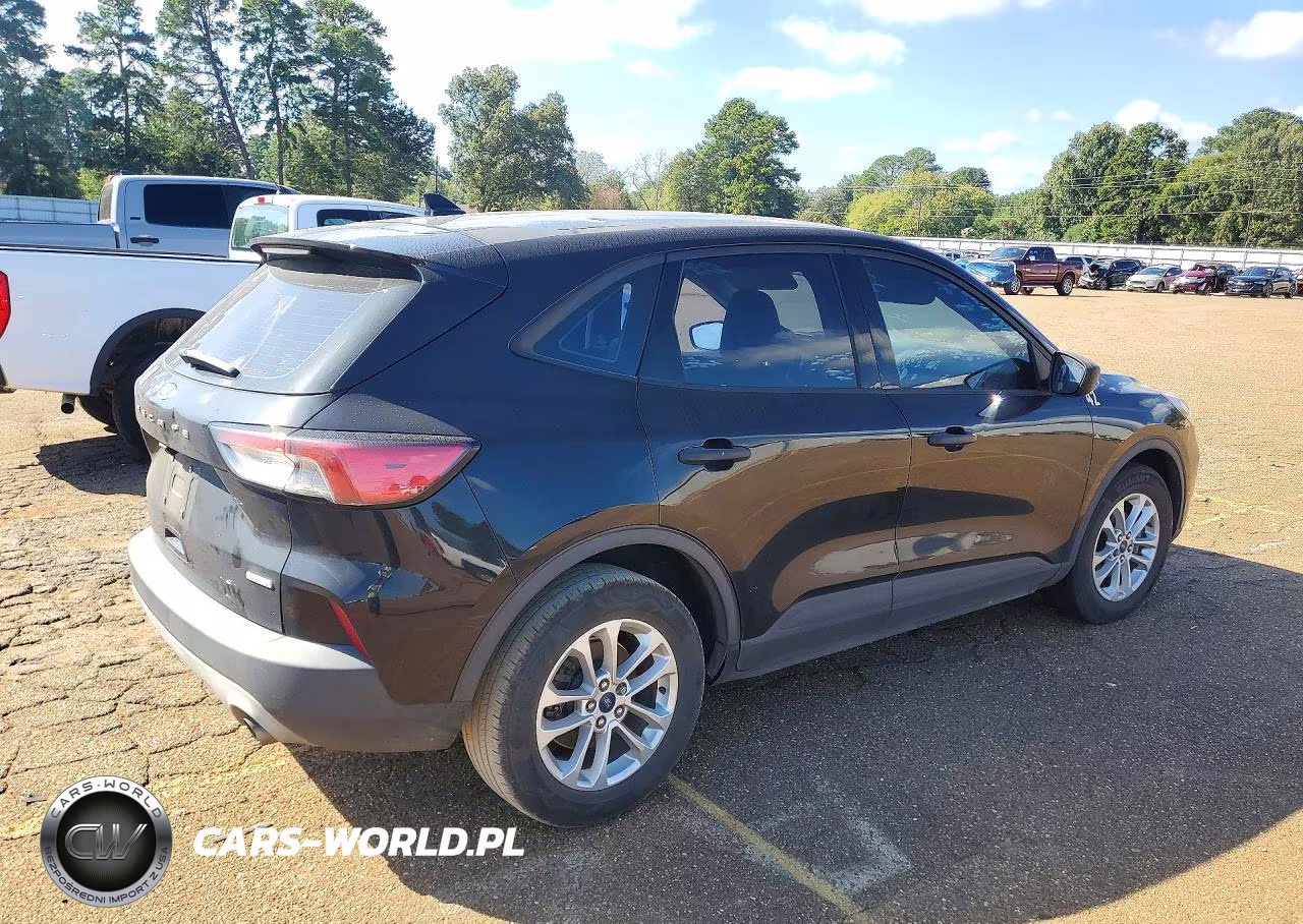 2020 Ford Escape S VIN:1FMCU0F63LUA54835 - 3